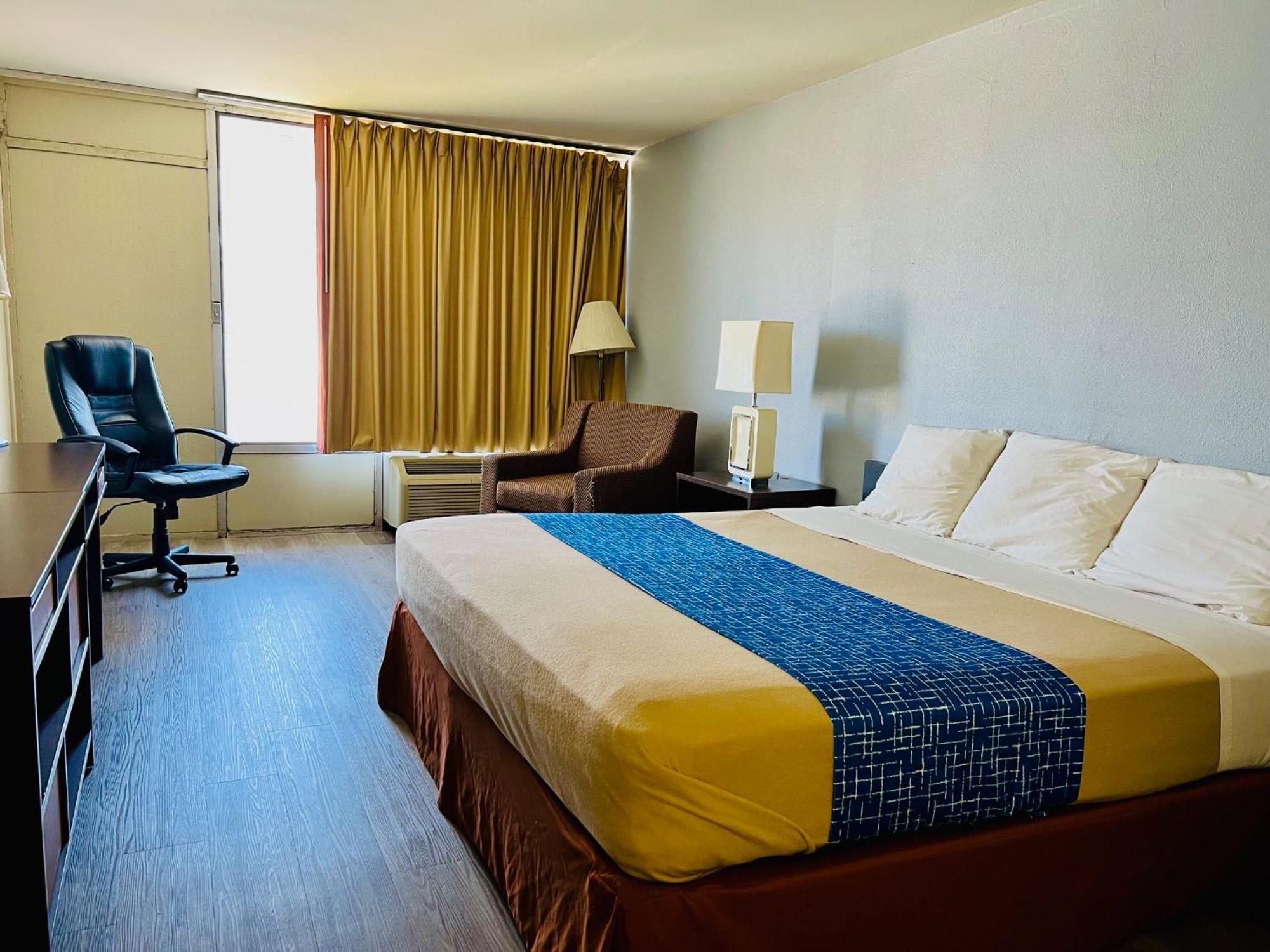 Travelodge By Wyndham North Hotel 2*